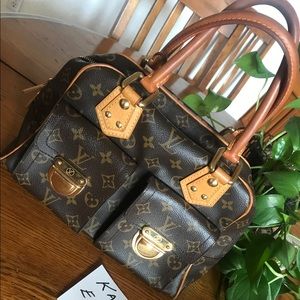 Louis Vuitton monogram Manhattan pm